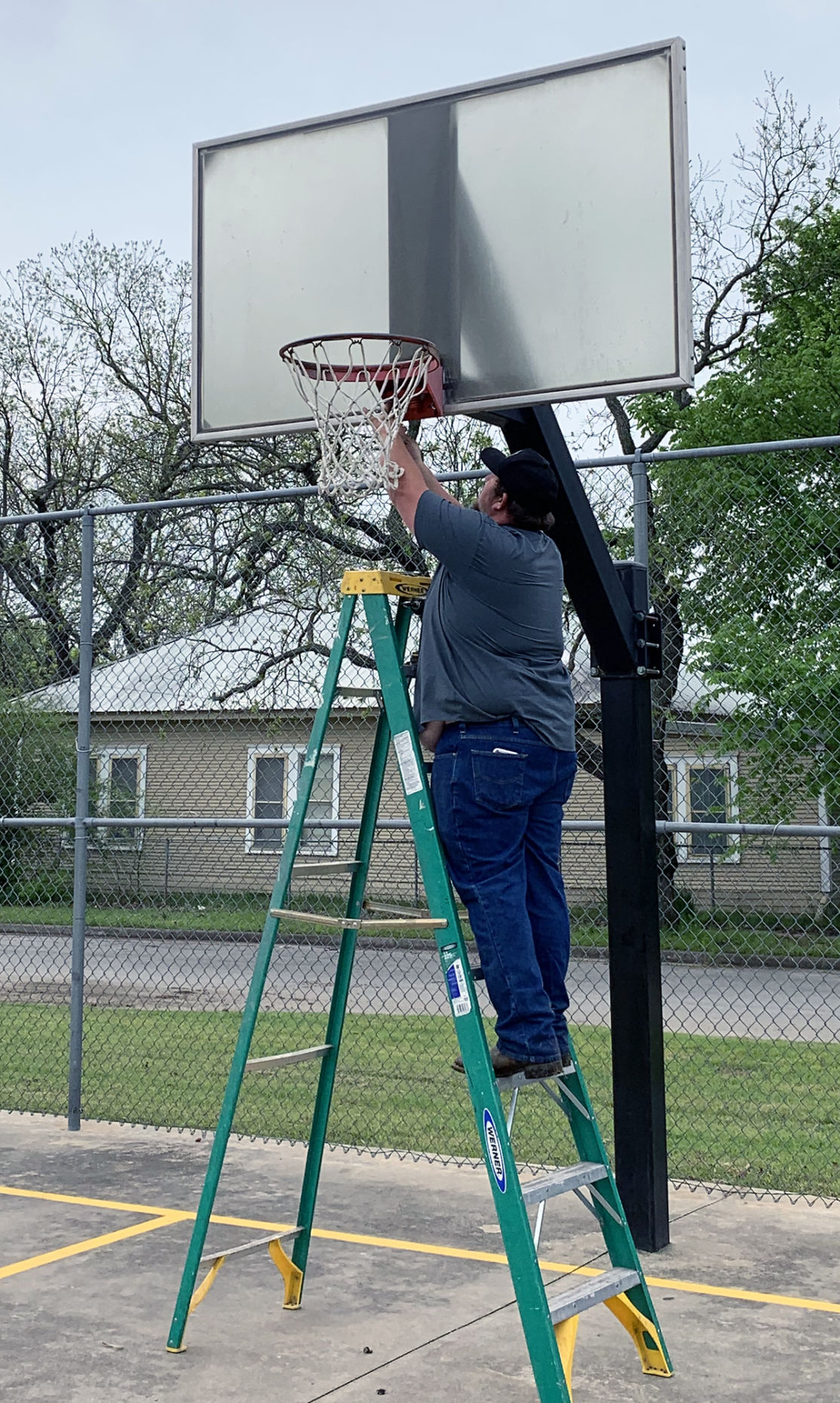 04-07 hoops 1.jpg